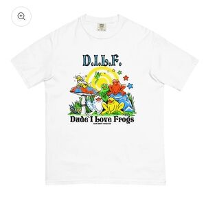 Dude I Love Frogs T Shirt in Cream size XL